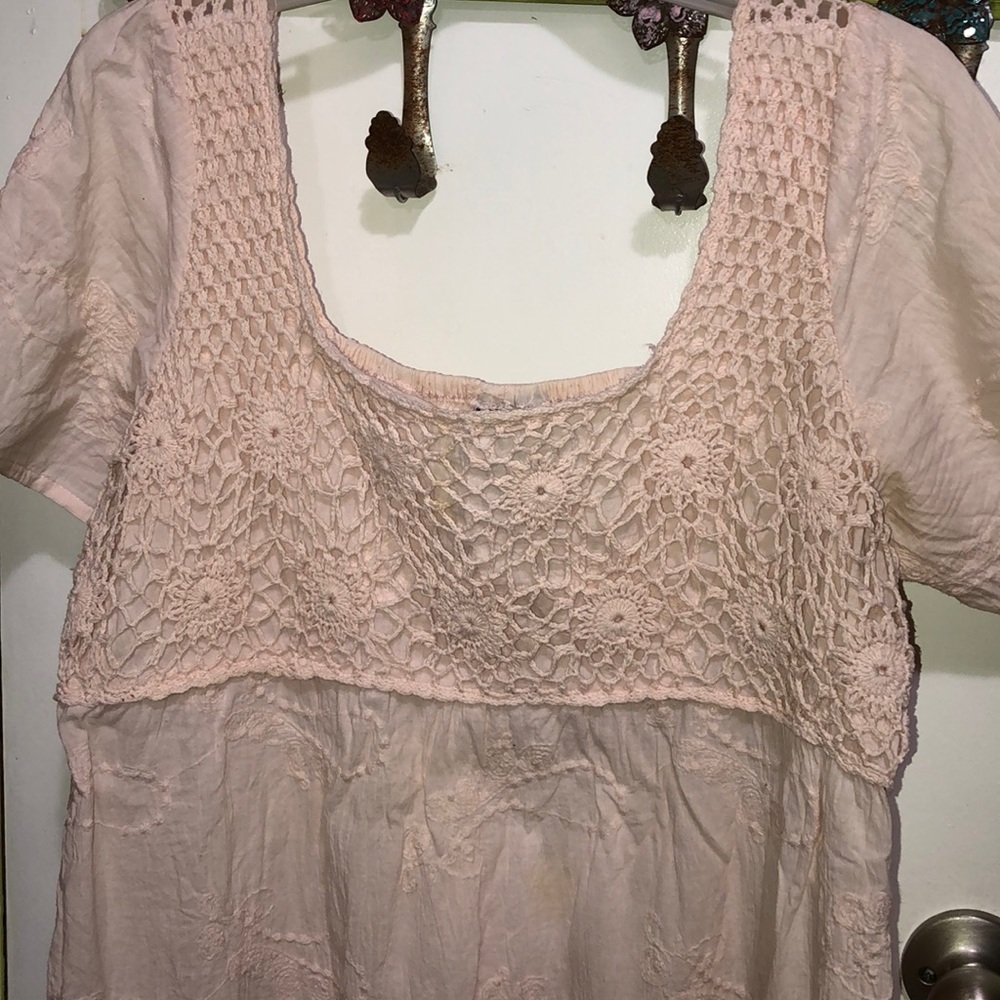 Very complimentary blouse size 2x